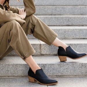 NISOLO MIA ANKLE BOOTS BOOTIES BLACK LEATHER 7.5